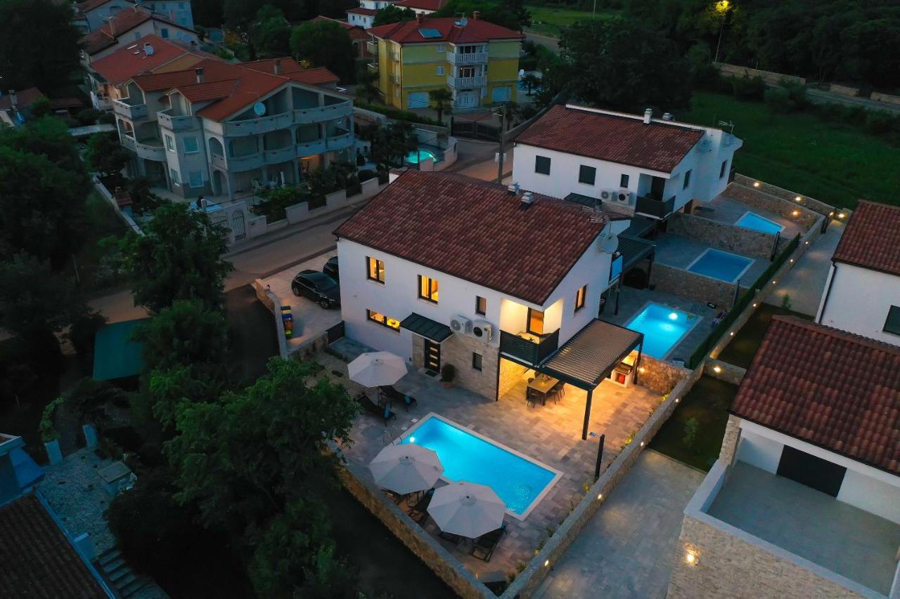 Kaoru Brand New With A Heated Swimming Pool * Malinska