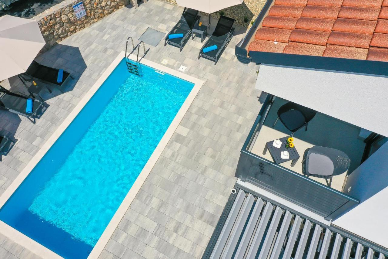 Kaoru Brand New With A Heated Swimming Pool