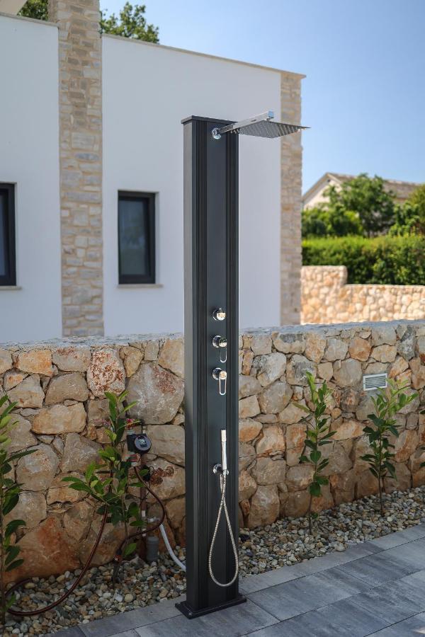 Villa Kaoru Brand New With A Heated Swimming Pool *