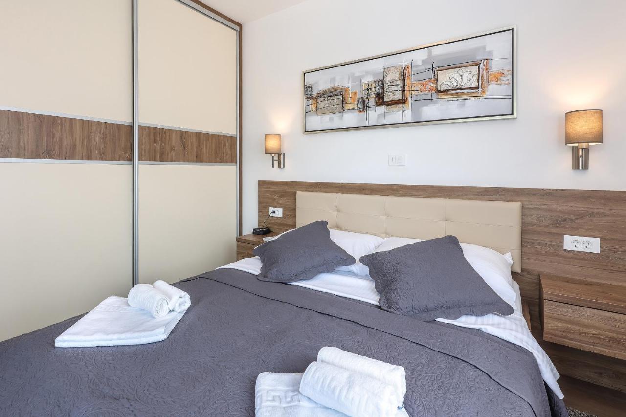 Villa Kaoru Brand New With A Heated Swimming Pool *