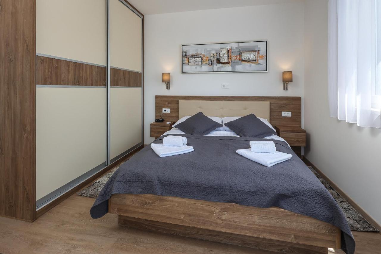 Villa Kaoru Brand New With A Heated Swimming Pool Malinska