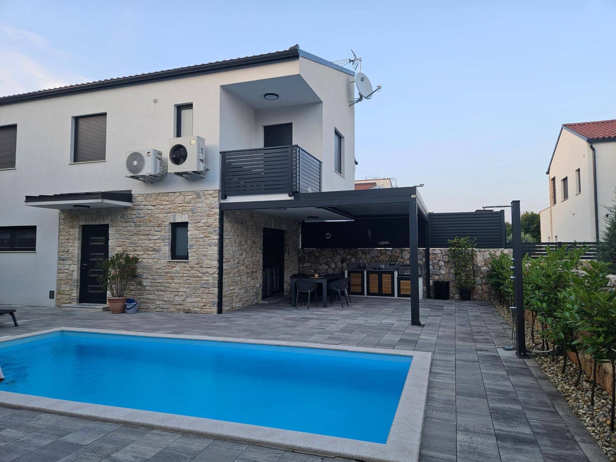 Kaoru Brand New With A Heated Swimming Pool Malinska