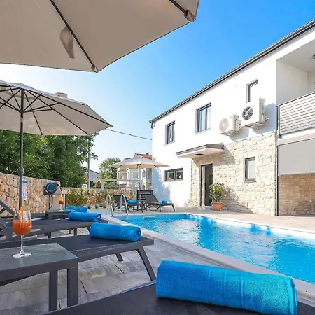 Villa Kaoru Brand New Villa With A Heated Swimming Pool Malinska Kültér fotó