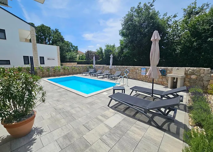 Villa Kaoru Brand New Villa With A Heated Swimming Pool