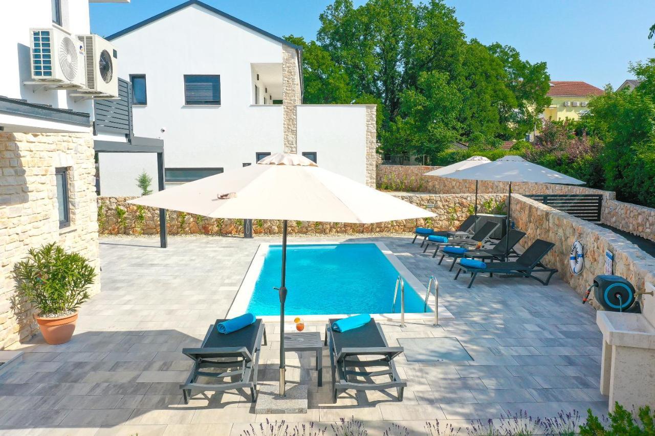 Kaoru Brand New With A Heated Swimming Pool Villa *