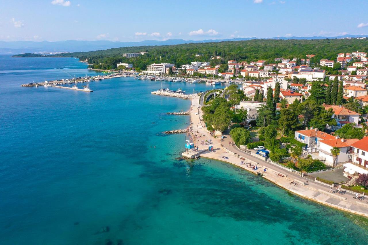 Kaoru Brand New With A Heated Swimming Pool Villa Malinska