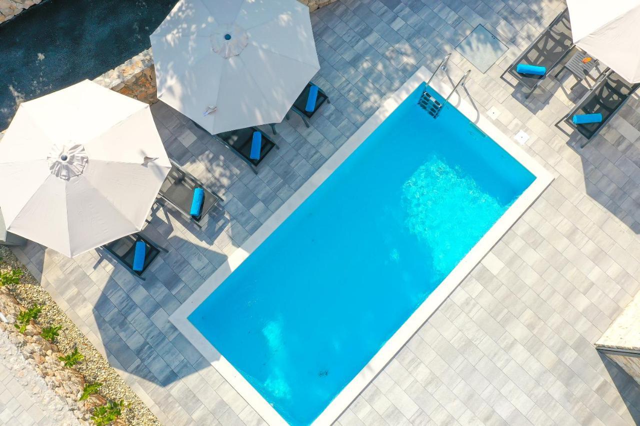 Kaoru Brand New With A Heated Swimming Pool