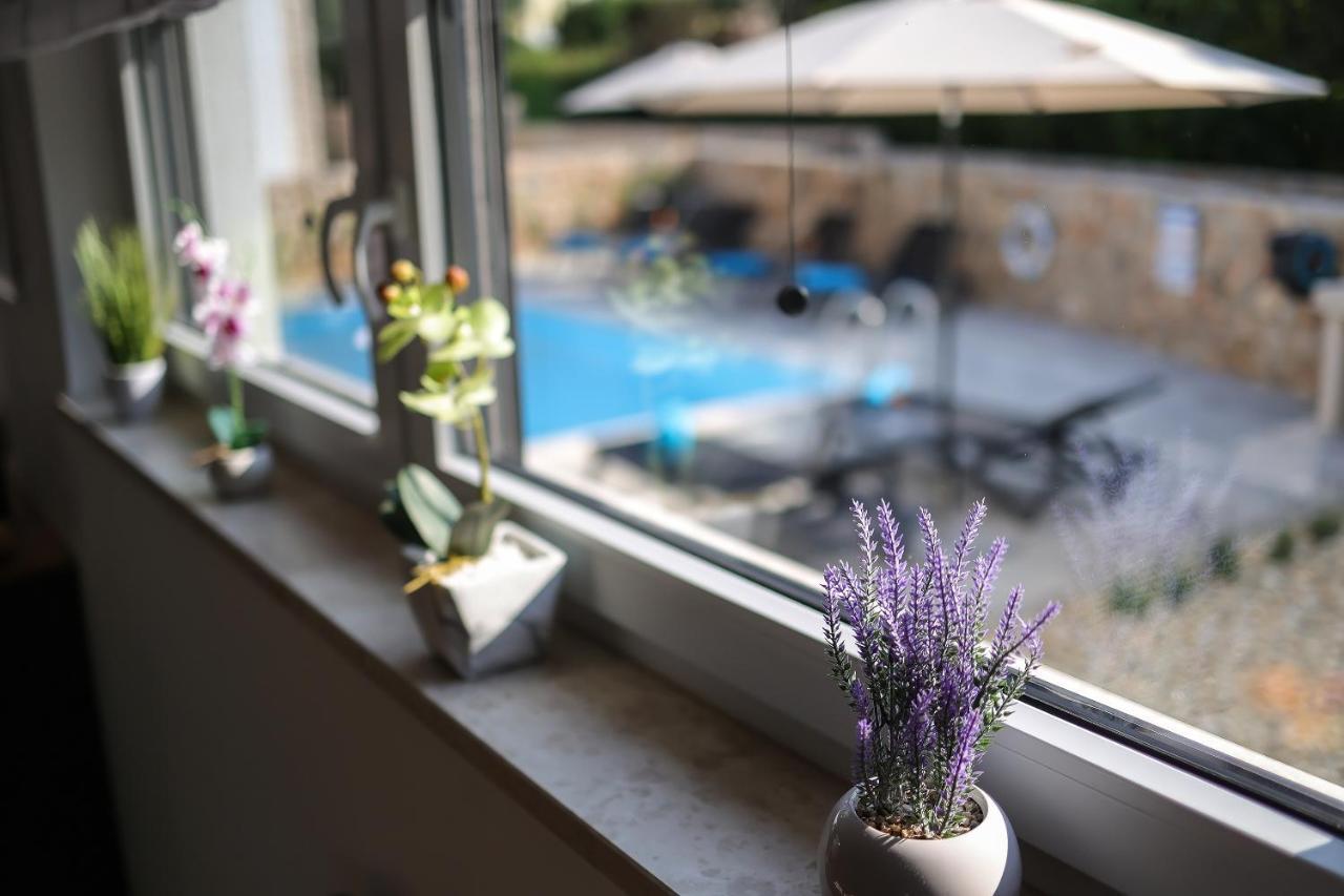 Villa Kaoru Brand New With A Heated Swimming Pool *