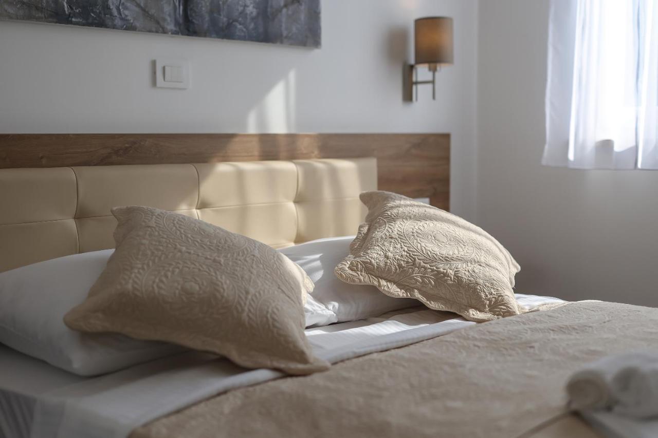Kaoru Brand New With A Heated Swimming Pool Villa Malinska
