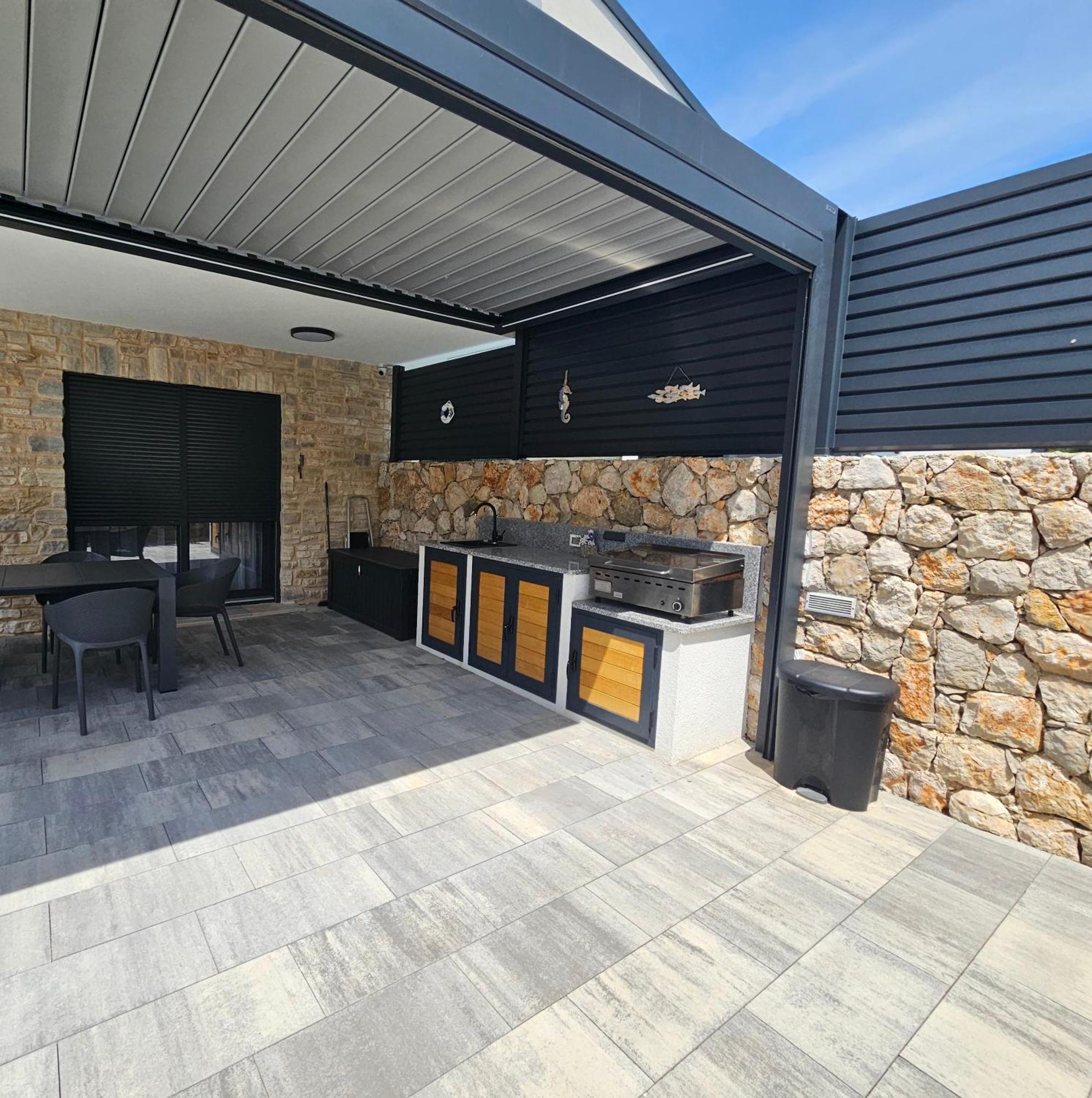 Kaoru Brand New With A Heated Swimming Pool Villa *